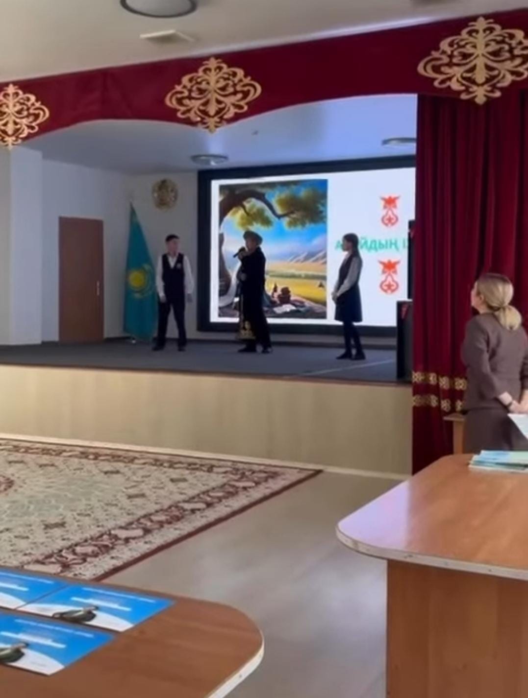 «Абай мұрасы жасанды интеллект дәуірінде» атты қазақ тілі мен әдебиеті пән бірлестігінің онкүндігінде цифрлық білім беру кеңістігіндегі жаңаша тәсіл атты дәріс-конференция өткізді.